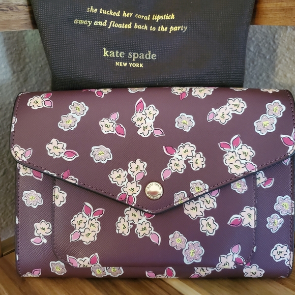 NWT Floral Women\'s Bag in Purple
